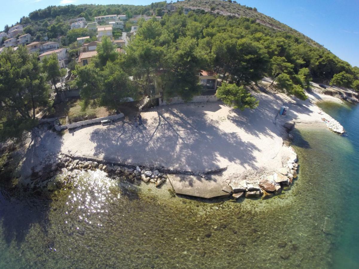 Apartments Viki Trogir Exterior foto