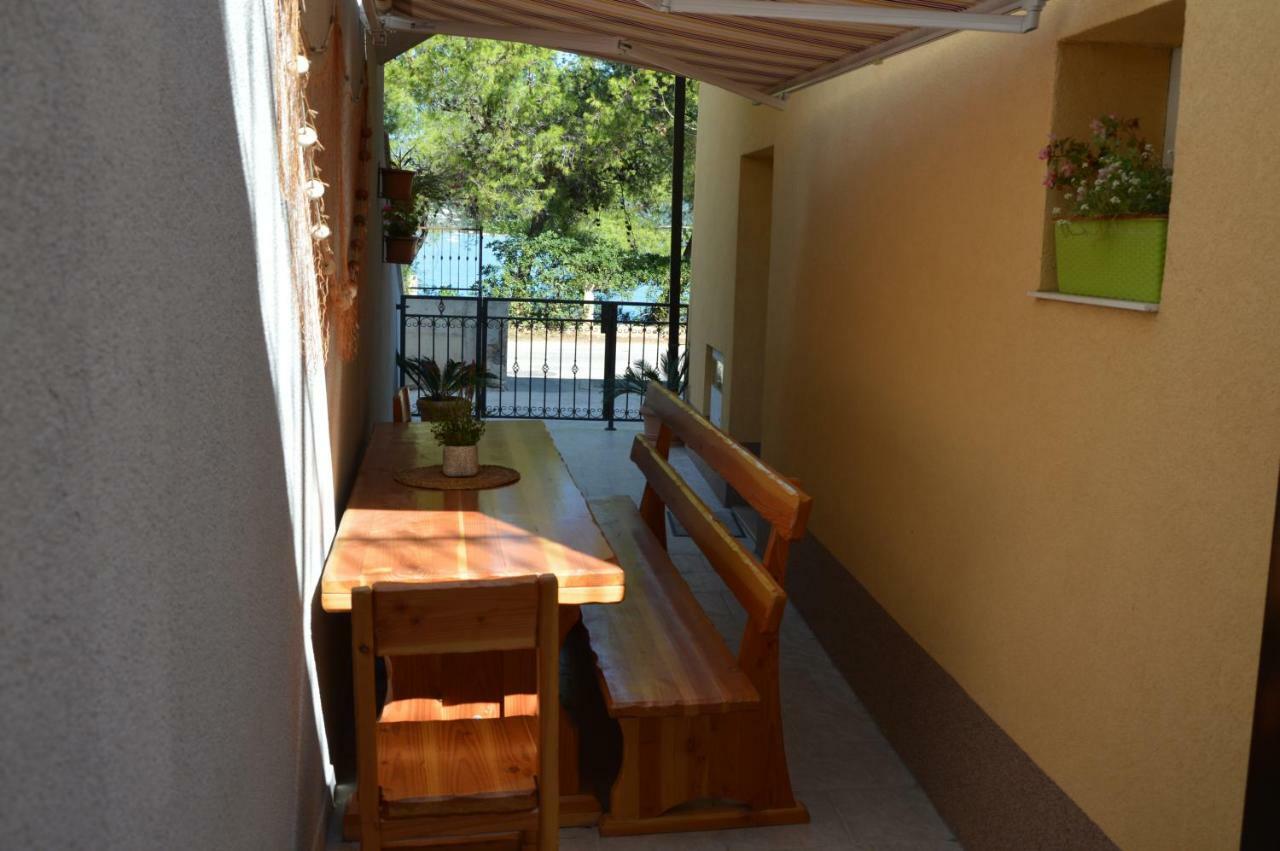Apartments Viki Trogir Exterior foto