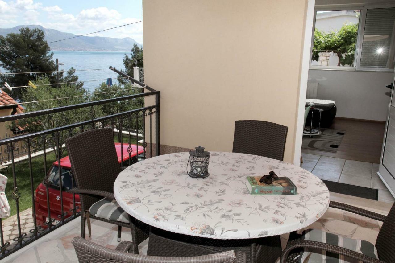 Apartments Viki Trogir Exterior foto